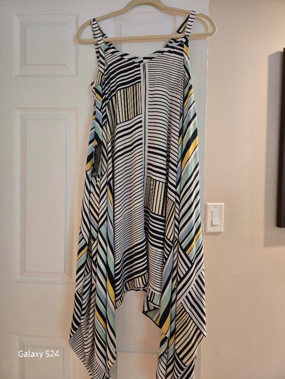 NWT The limited Women's Geometric Stripe Handkerchief Hem Midi Dress | Size